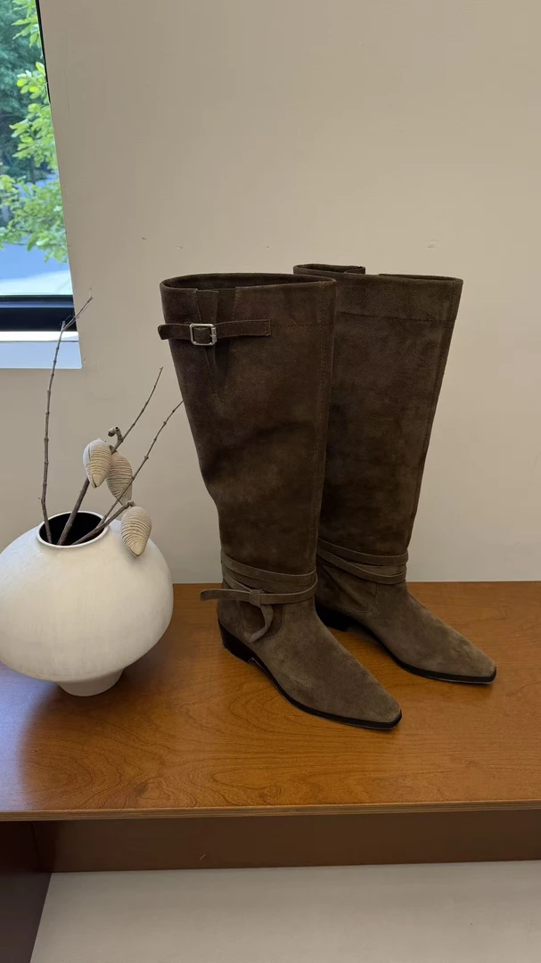 【张羽推荐】MAXI MELLO 时尚设计双排皮带扣方头高筒靴