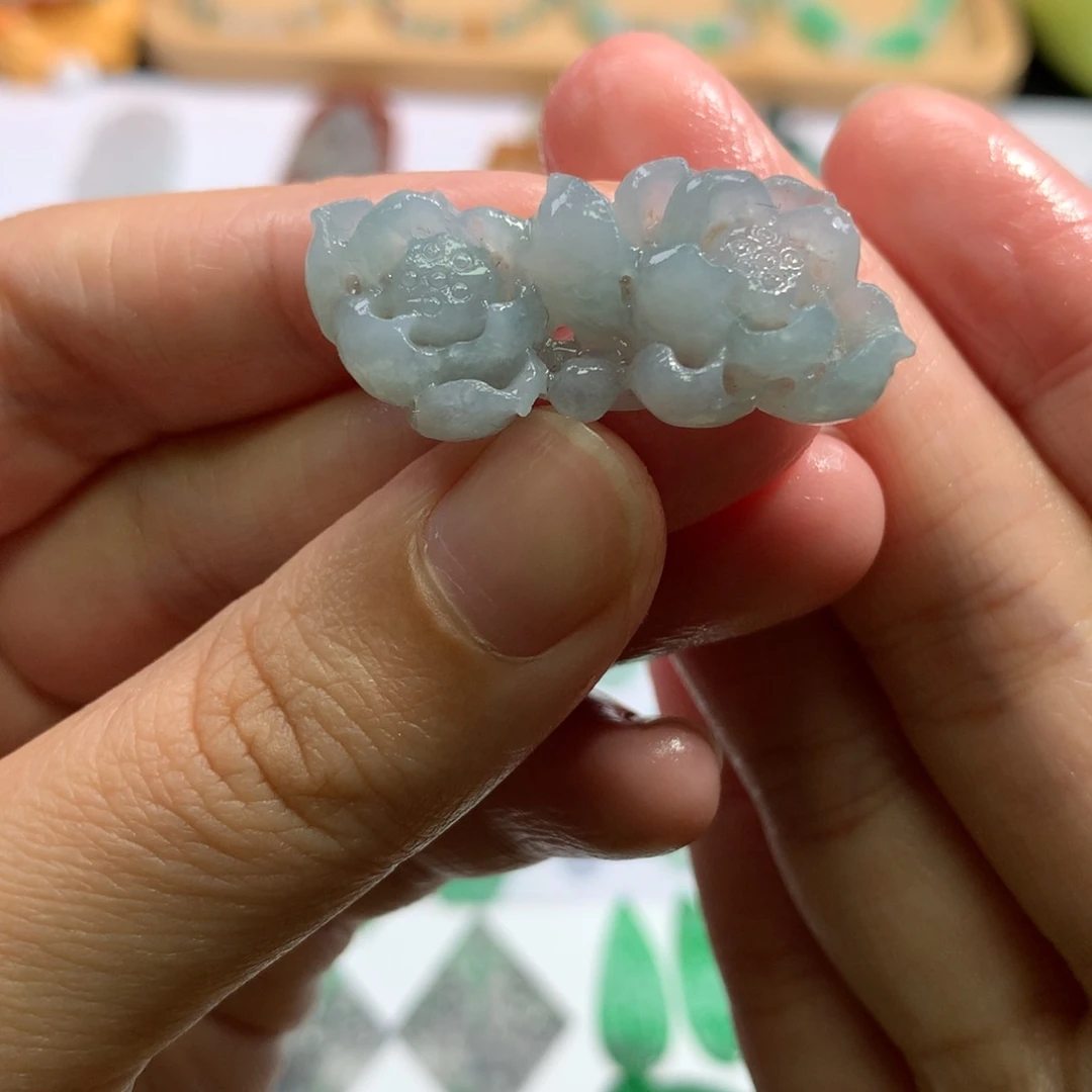 定制翡翠未镶嵌花