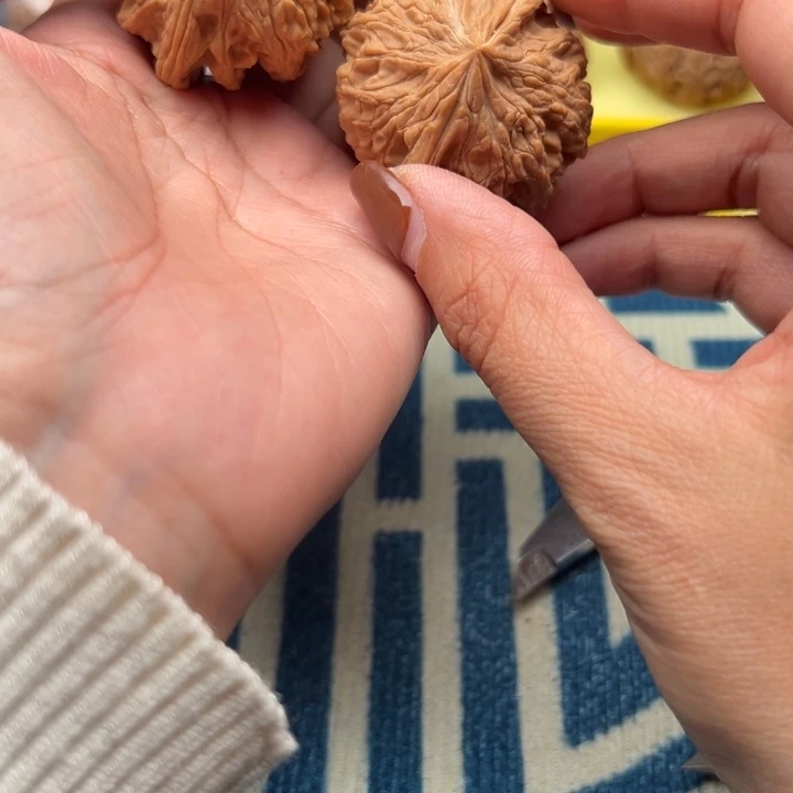 桃核吊坠文玩大孤石