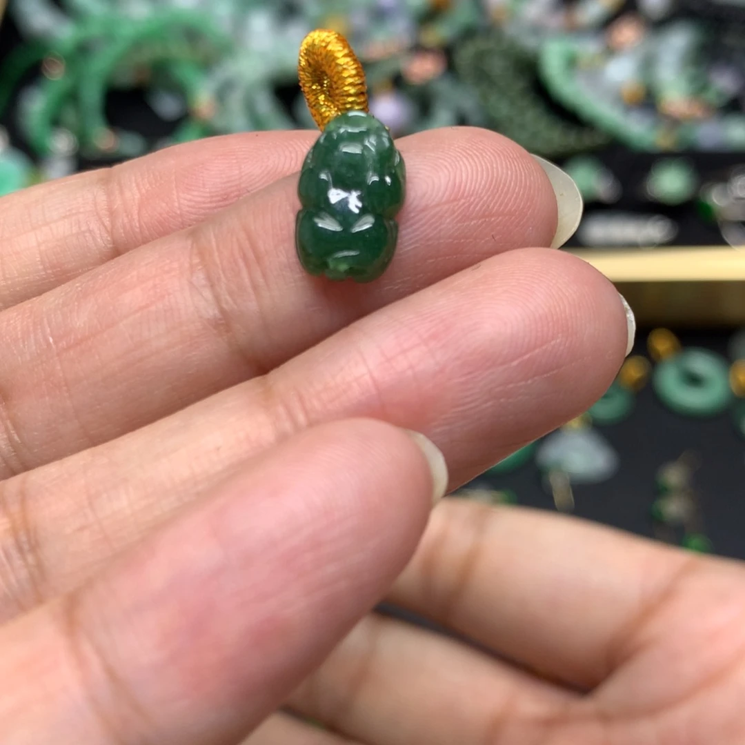 吊坠(不含链)未镶嵌翡翠有纹裂