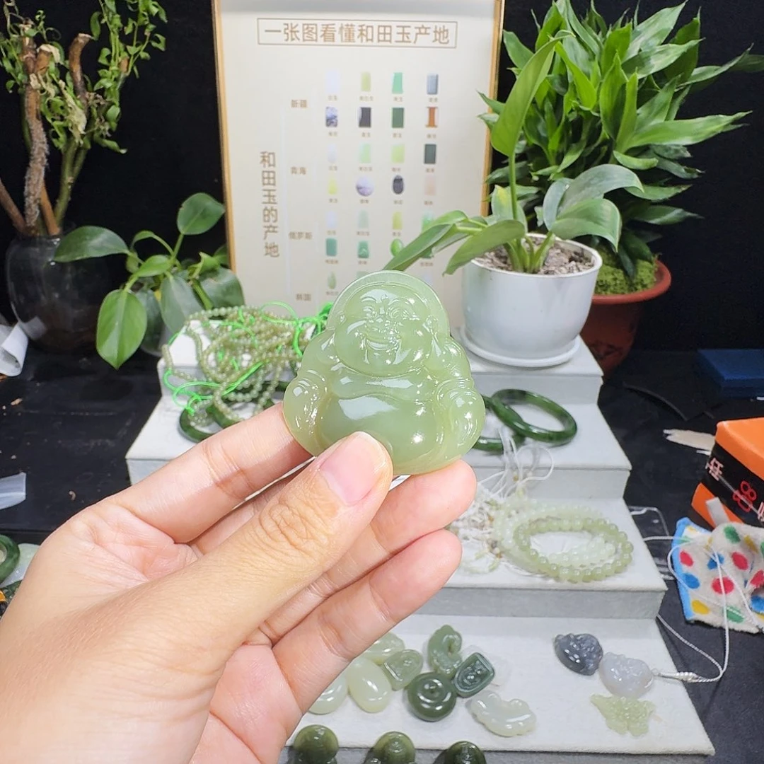 和田玉未镶嵌颈饰