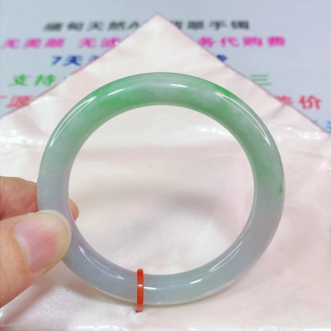 翡翠手镯未镶嵌52圈口圆条