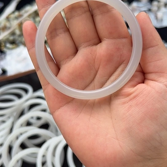 和田玉戒指未镶嵌