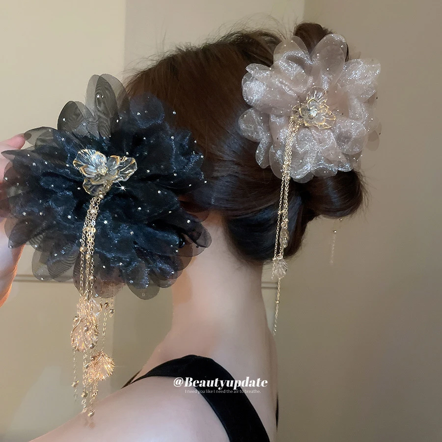 镶钻布艺花朵流苏抓夹2025新款轻奢盘发鲨鱼夹高级感百搭小件饰品