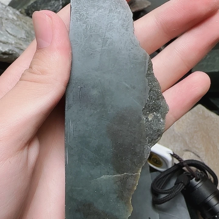 未镶嵌和田玉（糖玉）珠宝半成品