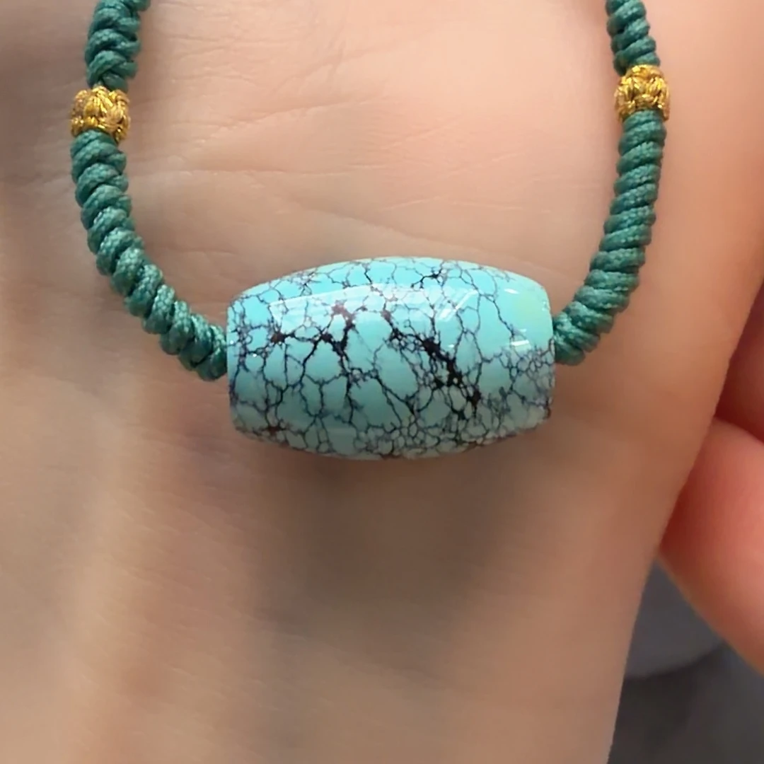 绿松石未镶嵌颈饰