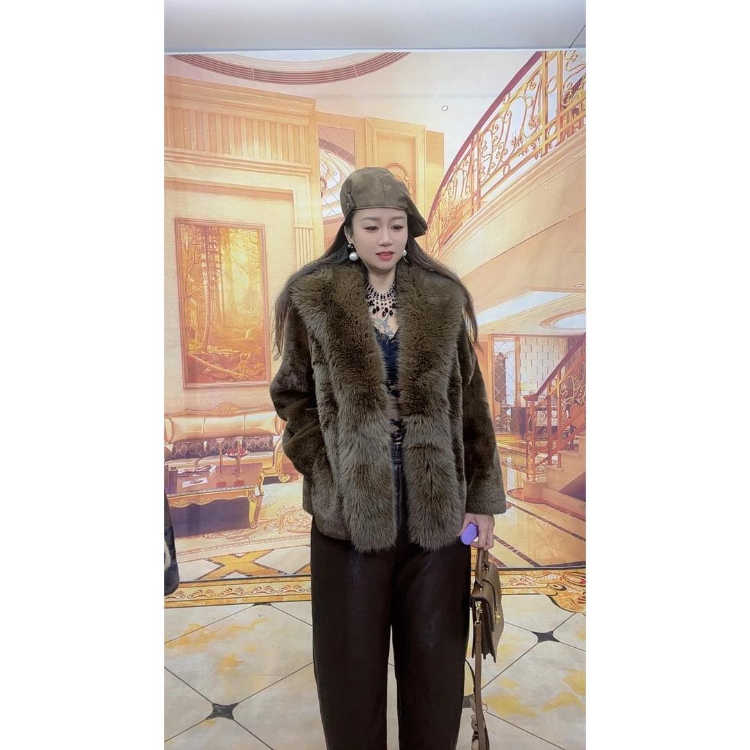 07010新款开衫女冬装时尚加厚保暖轻奢贵气小个子外套