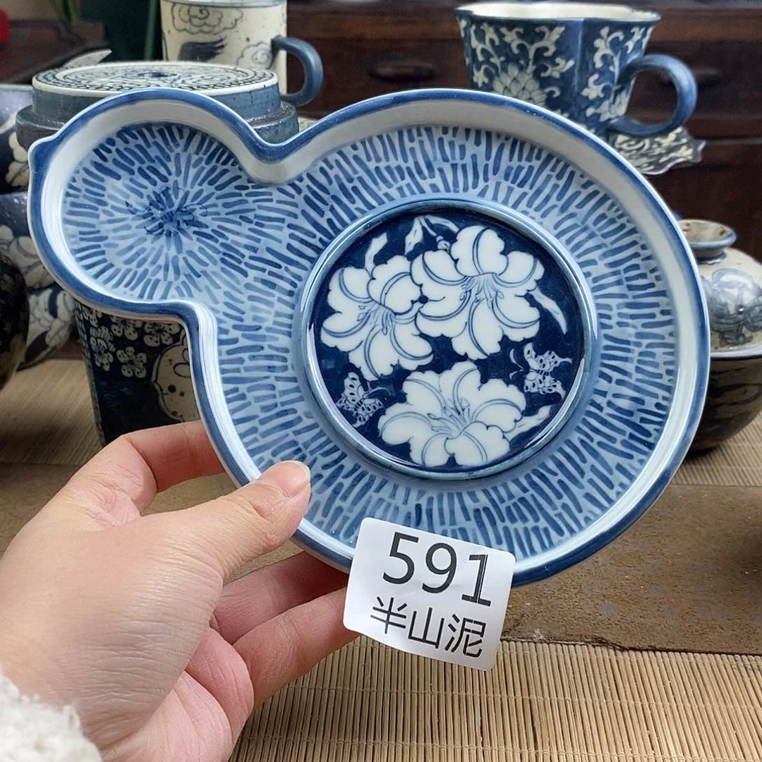 手工手绘青花陶瓷