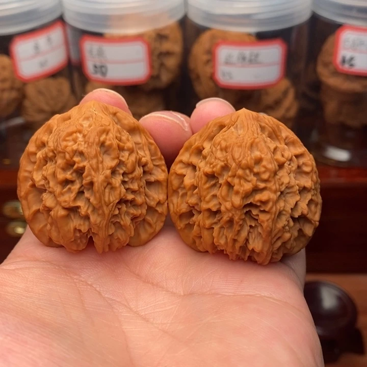 把件文玩核桃麻核桃满天星39尺