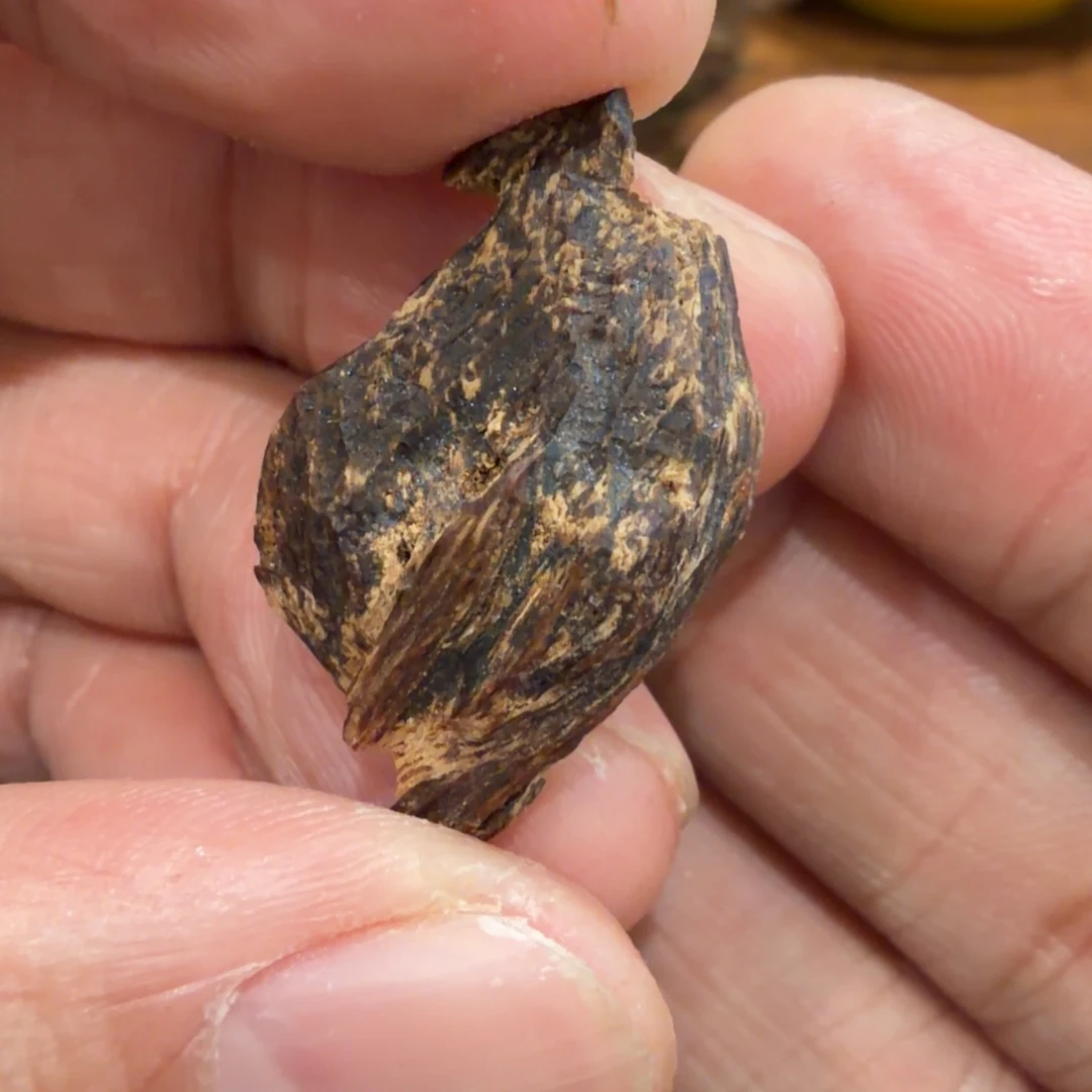 树脂制品百年老越南，香韵醇厚花香甜 2.02 克