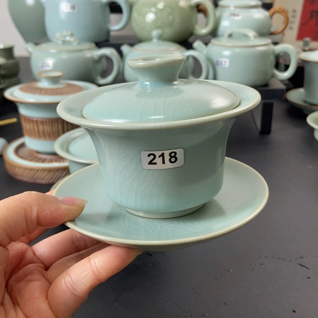 二级品仿古釉马蹄盖碗无礼盒