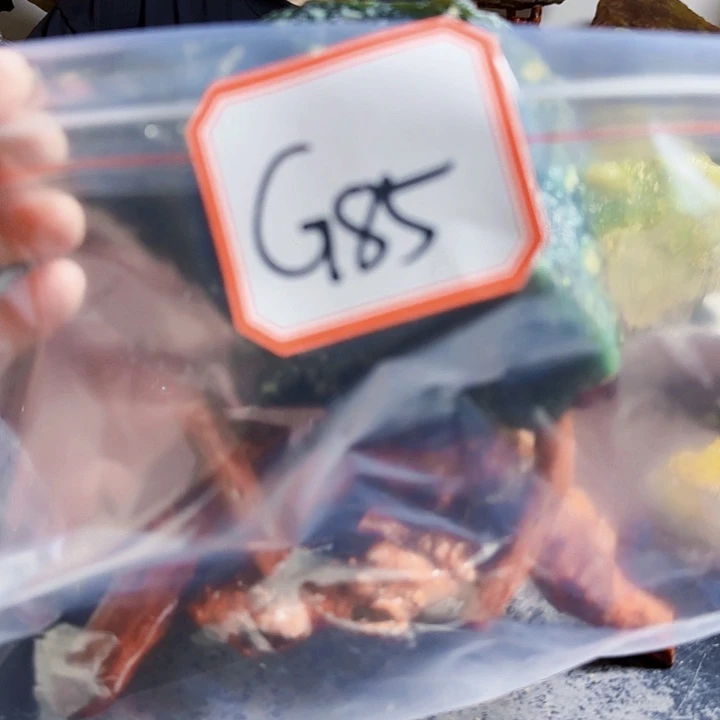 江***道蛇纹石玉未镶嵌岫玉原石
