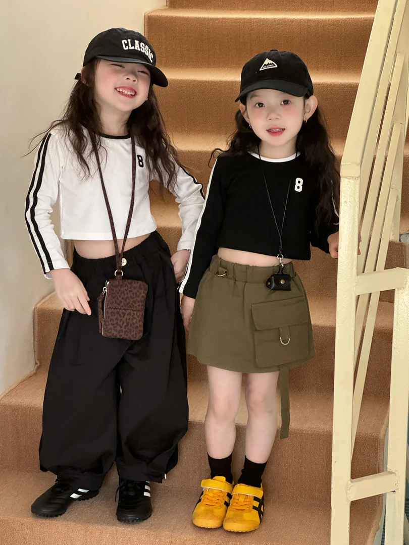 小女孩秋装新款织带T恤儿童数字8字母长袖T恤短上衣幼儿园套装