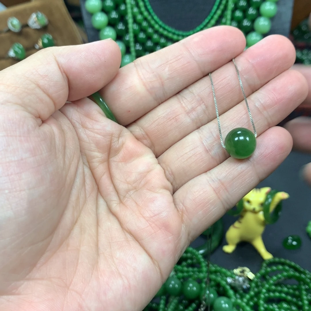 【闪购商品】和田玉未镶嵌颈饰路路通