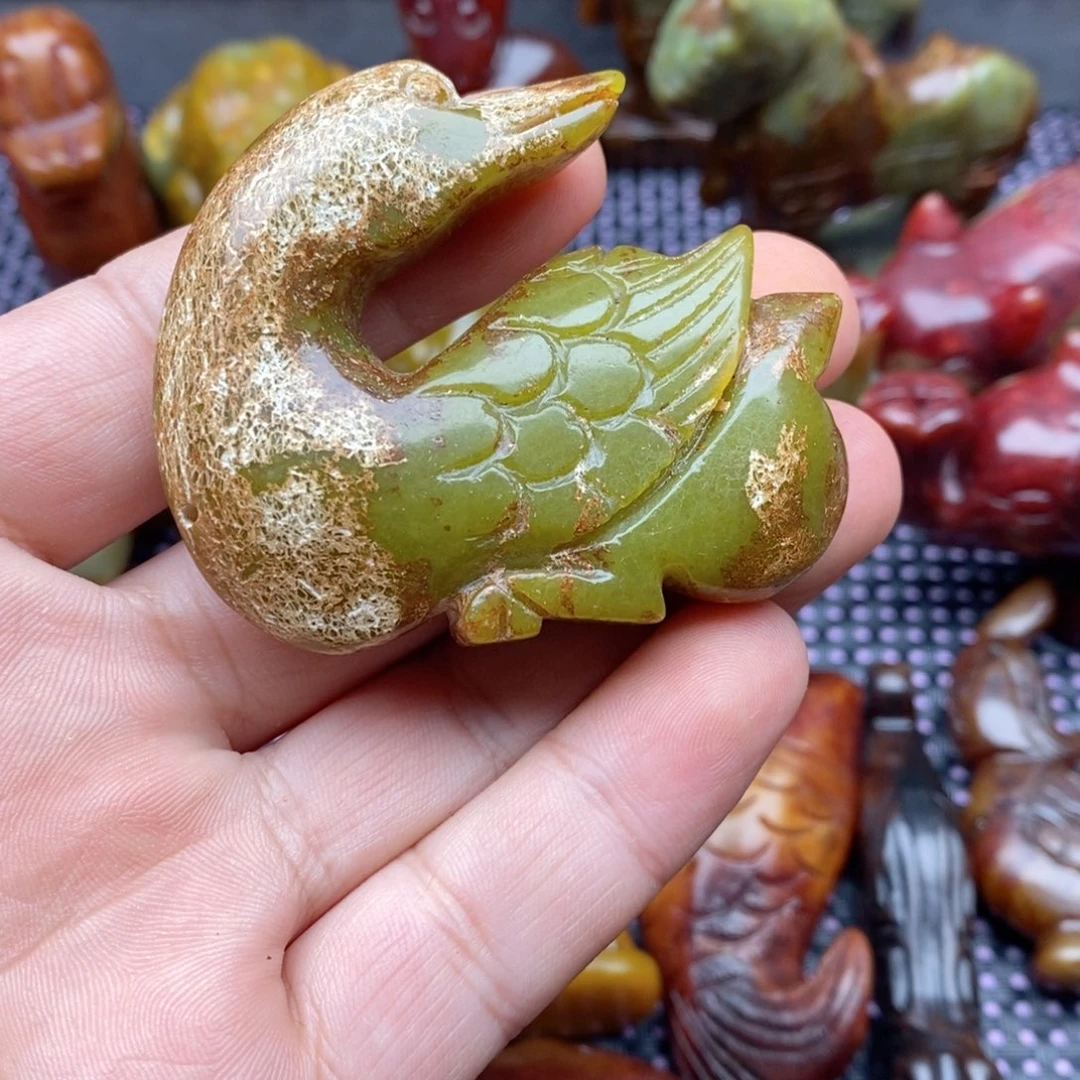 蛇纹石玉颈饰未镶嵌晨*