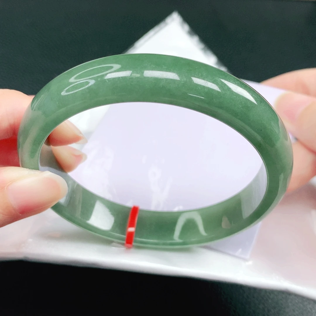 翡翠未镶嵌手镯64圈