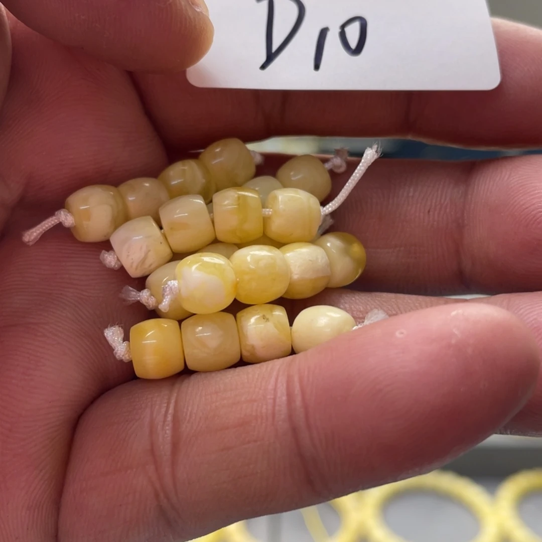 未镶嵌琥珀手链纸*虎多样性发，发其中一件