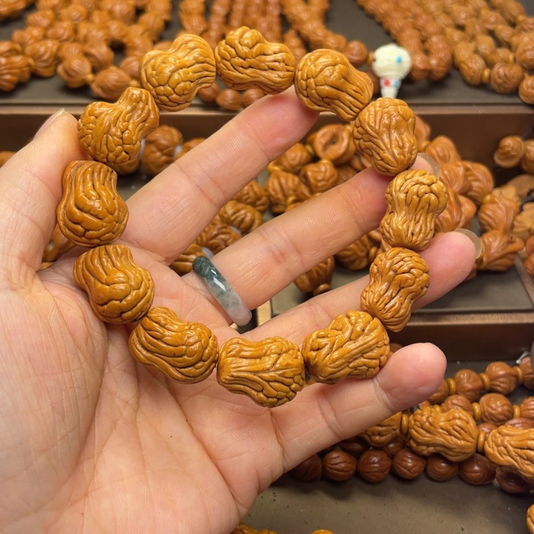 小***红桃核手串龙纹桃核15