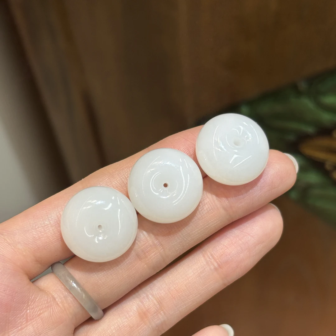 121718wm和田玉羊脂白平安扣吊坠约20*12多样性发其一