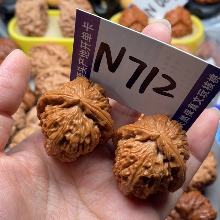 把件文玩核桃白狮子37尺