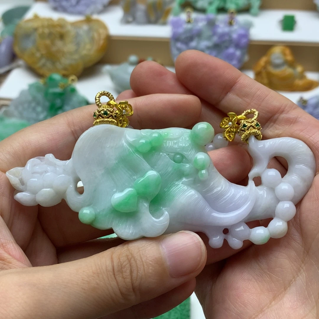 翡翠未镶嵌颈饰翡翠