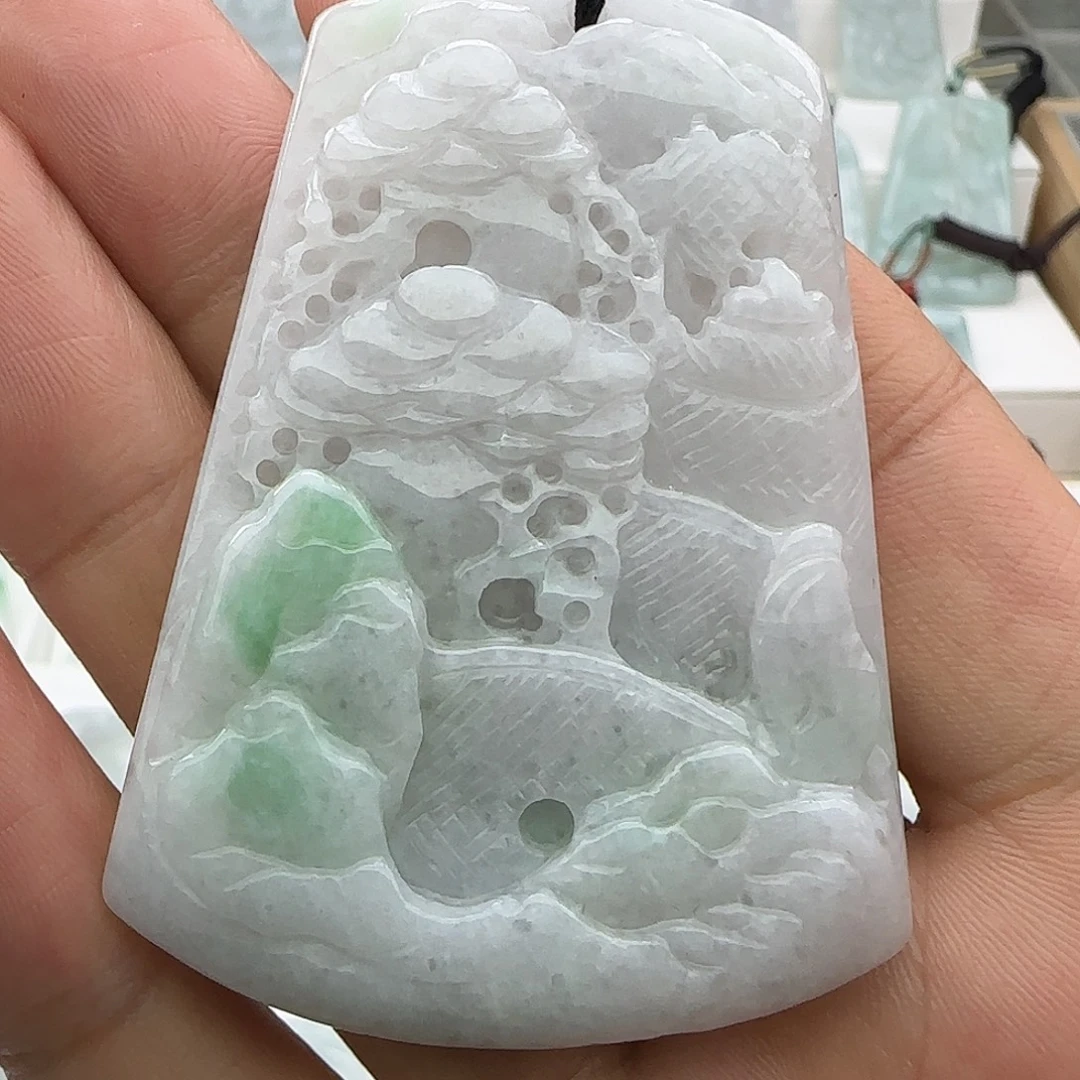 翡翠未镶嵌颈饰翡翠