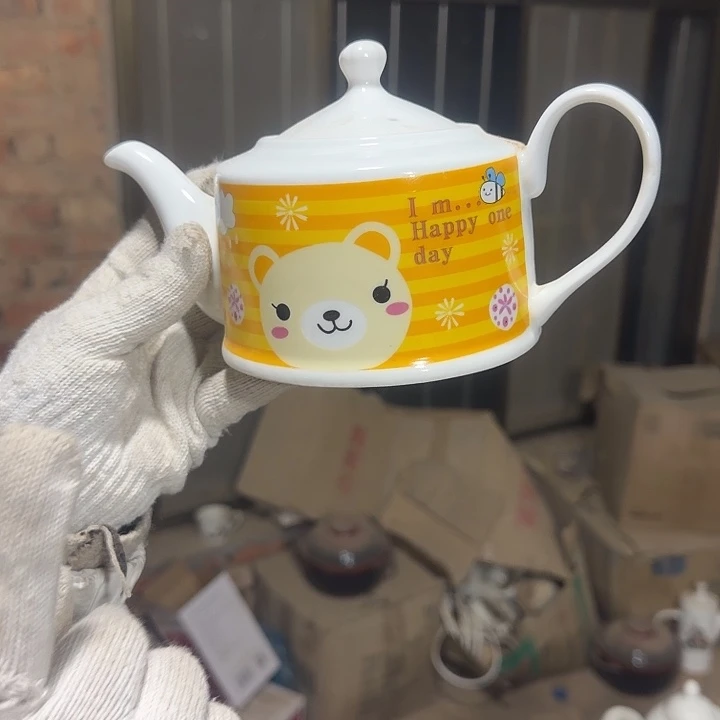 库存微瑕多空茶壶