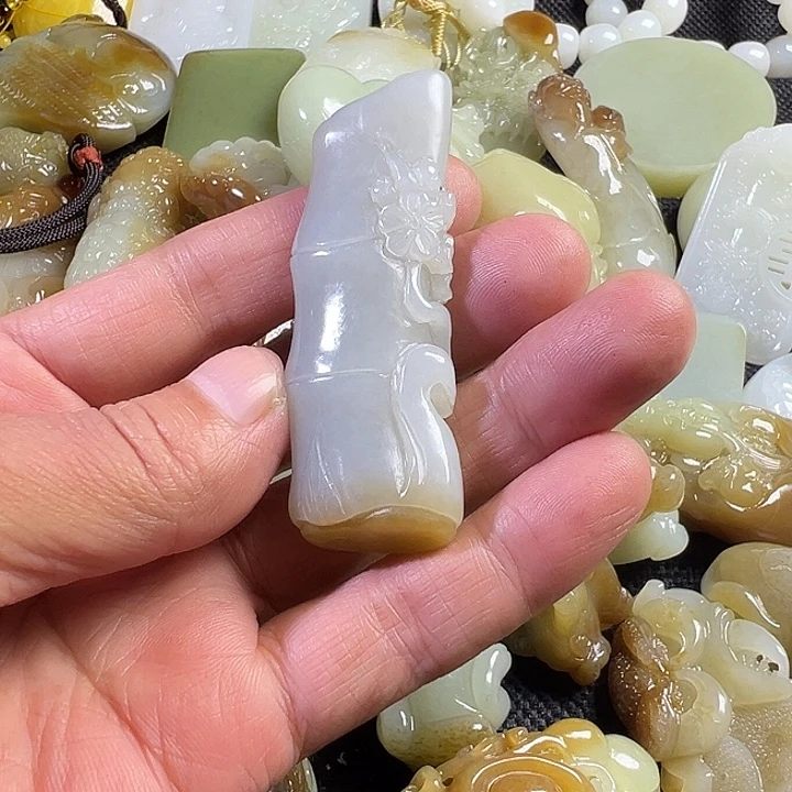 华***家和田玉未镶嵌吊坠(不含链)