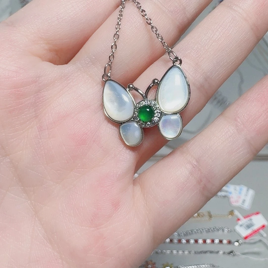 925银合成碳硅石吊坠