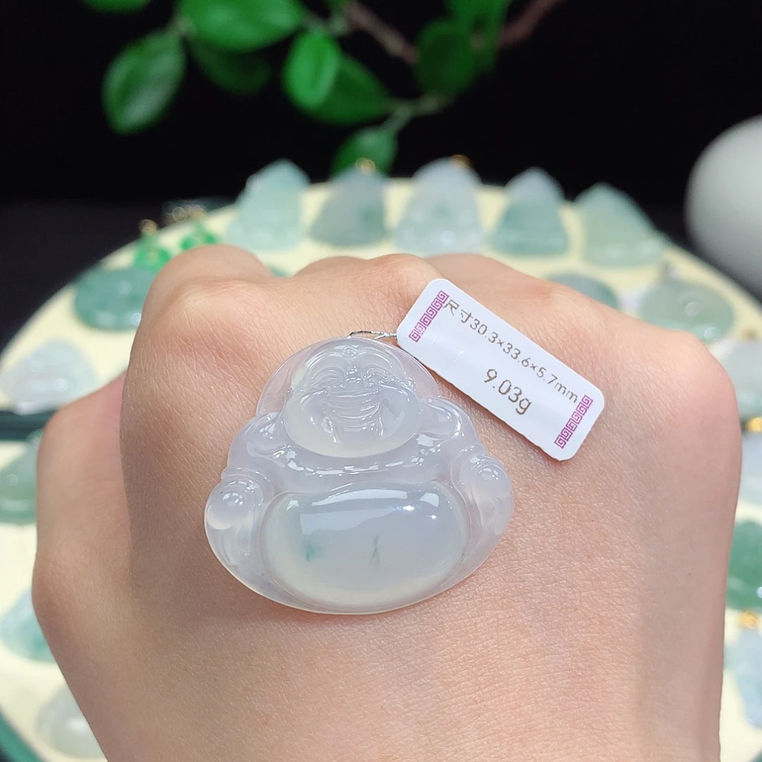 翡翠未镶嵌颈饰佛公