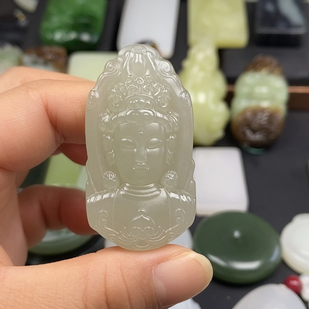 和田玉未镶嵌颈饰