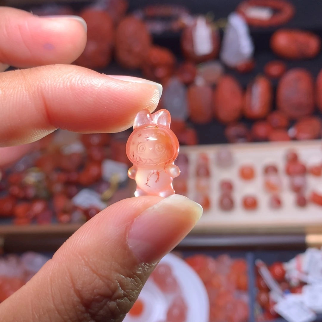 南红玛瑙未镶嵌珠宝半成品拉布布