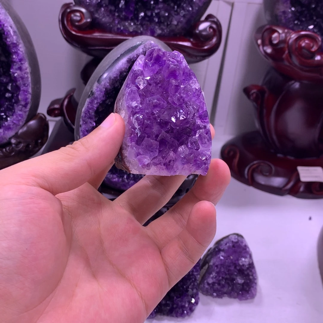 织绣乌拉圭紫水晶249