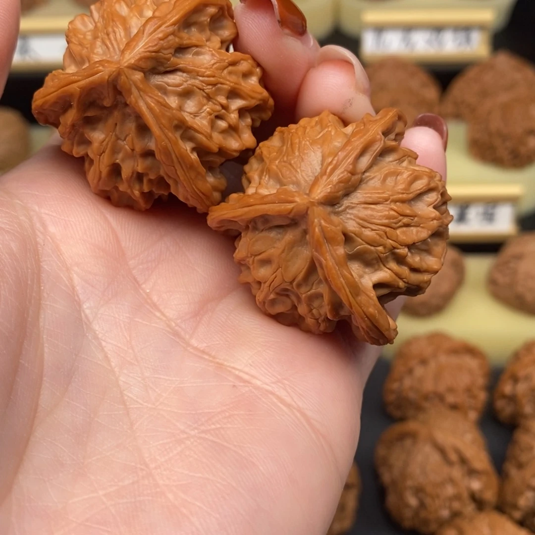 吊坠文玩核桃情****三棱