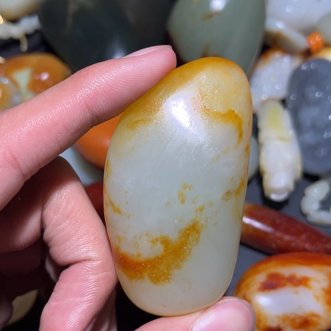 和田玉未镶嵌珠宝奇石