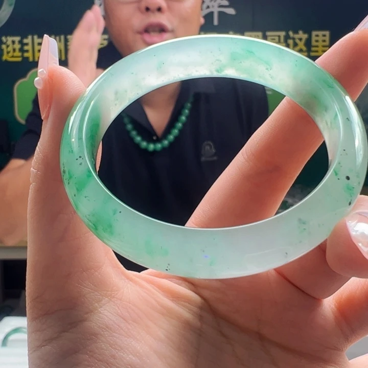 石英质玉手镯合金