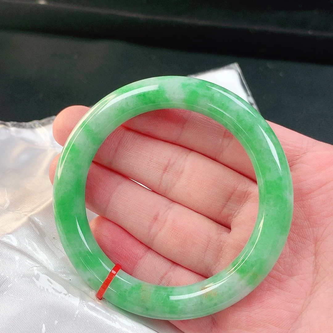 翡翠未镶嵌手镯071