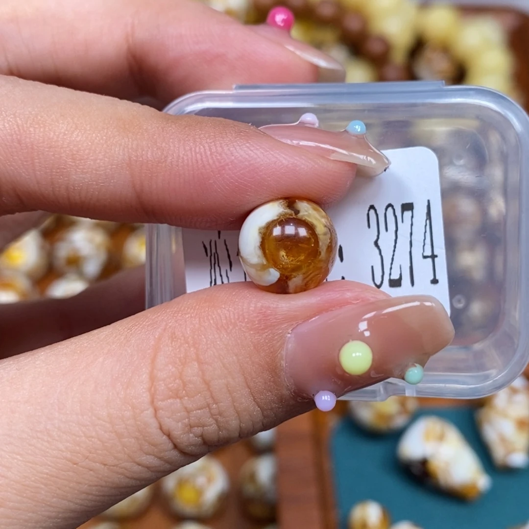 把件猴头核桃沁色圆珠老型3274