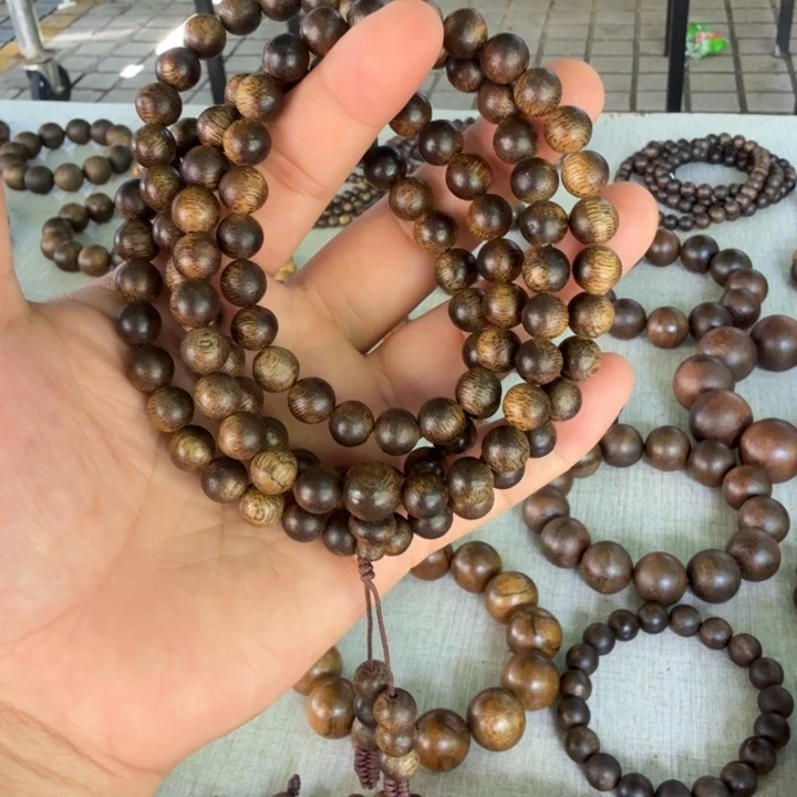 王***明沉香碎屑沉香海南沉香0.8大31克➕碎屑多样性发一