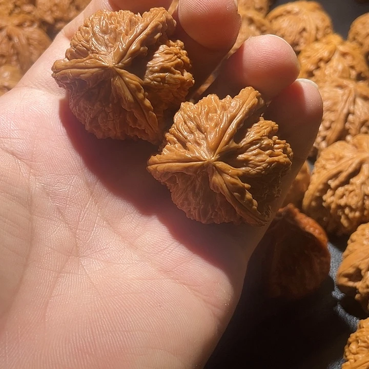 方***圆文玩核桃吊坠亲亲亲亲