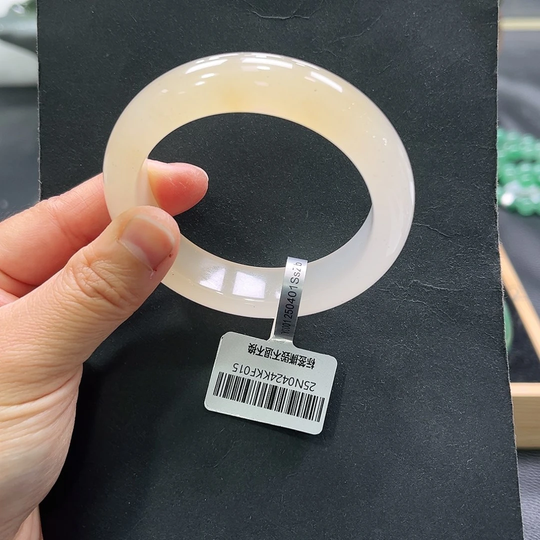 石英质玉（非洲翠）未镶嵌手镯➕小甜53