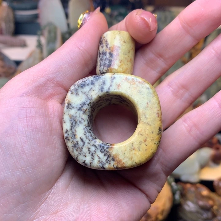 岫岩河磨玉（透闪石质玉）手链未镶嵌白*鱼