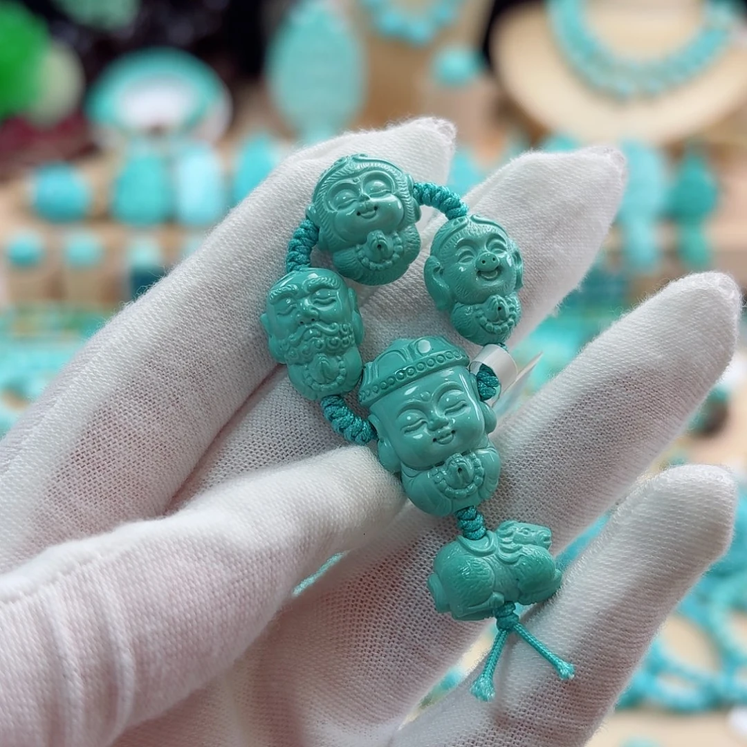 绿松石未镶嵌珠宝奇石