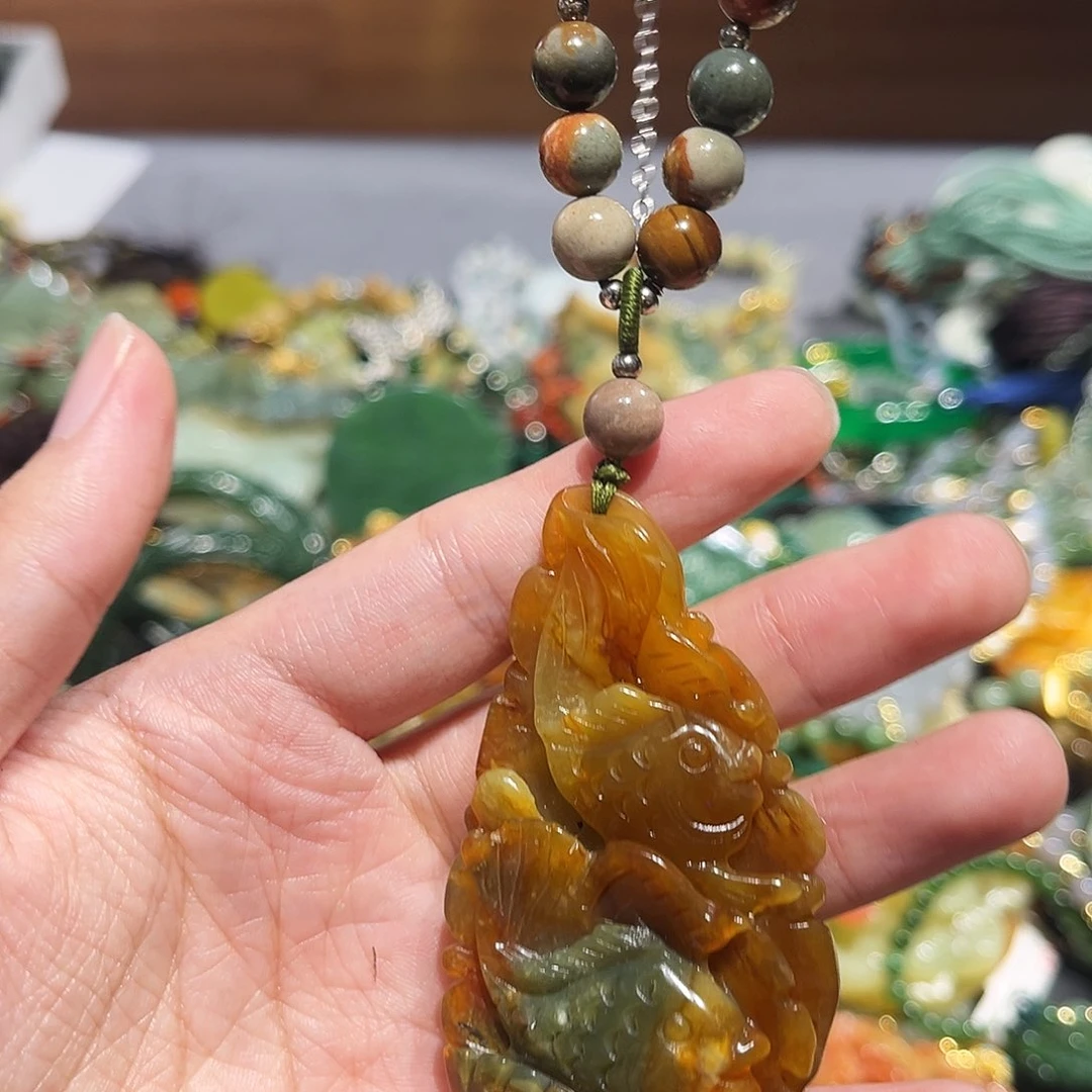 未镶嵌岫玉毛衣链