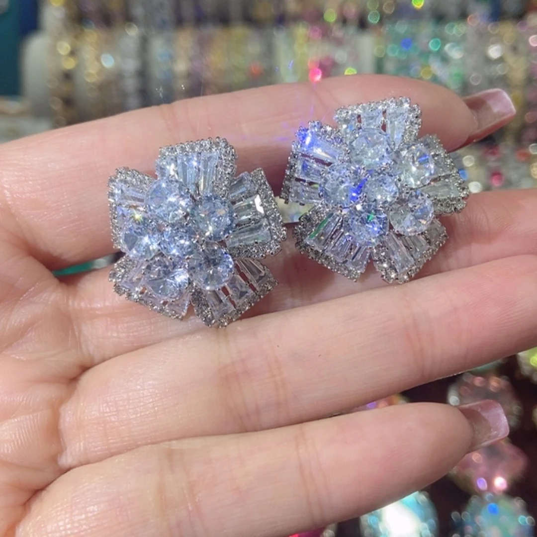 66锆石（处理）耳夹