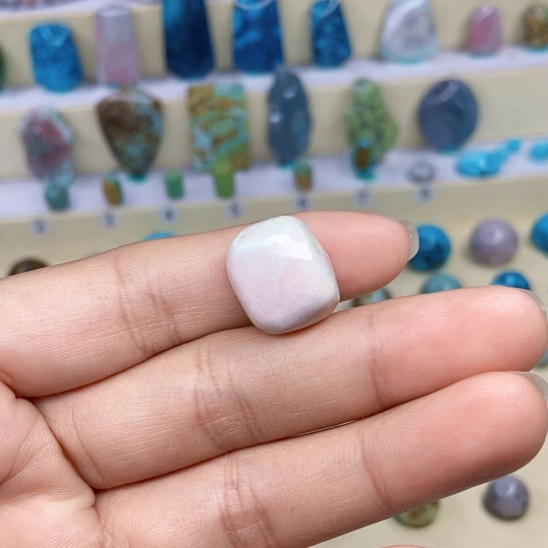 【闪购商品】未镶嵌绿松石珠宝奇石