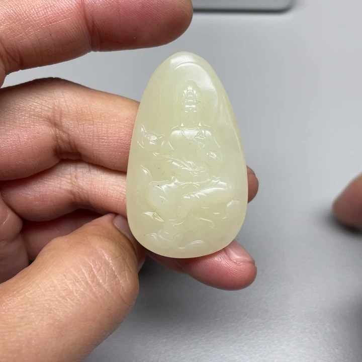 和田玉吊坠(不含链)未镶嵌璀**空