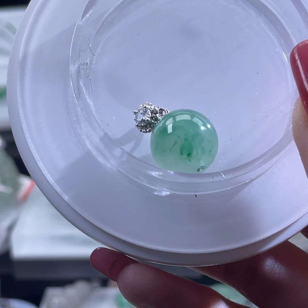 用***6石英质玉（非洲翠）银S925镶嵌吊坠(不含链)