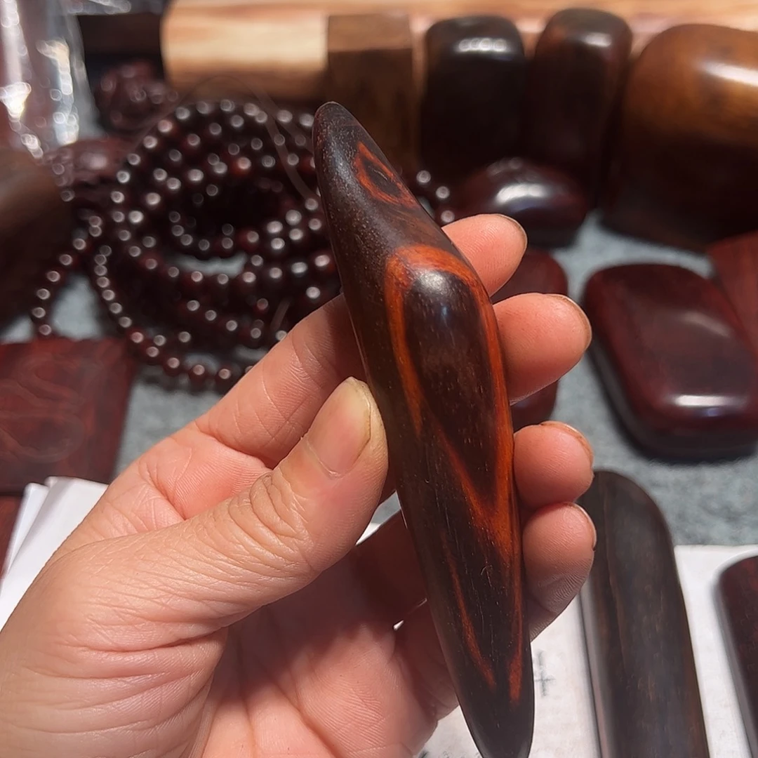 交趾黄檀（大红酸枝）1*