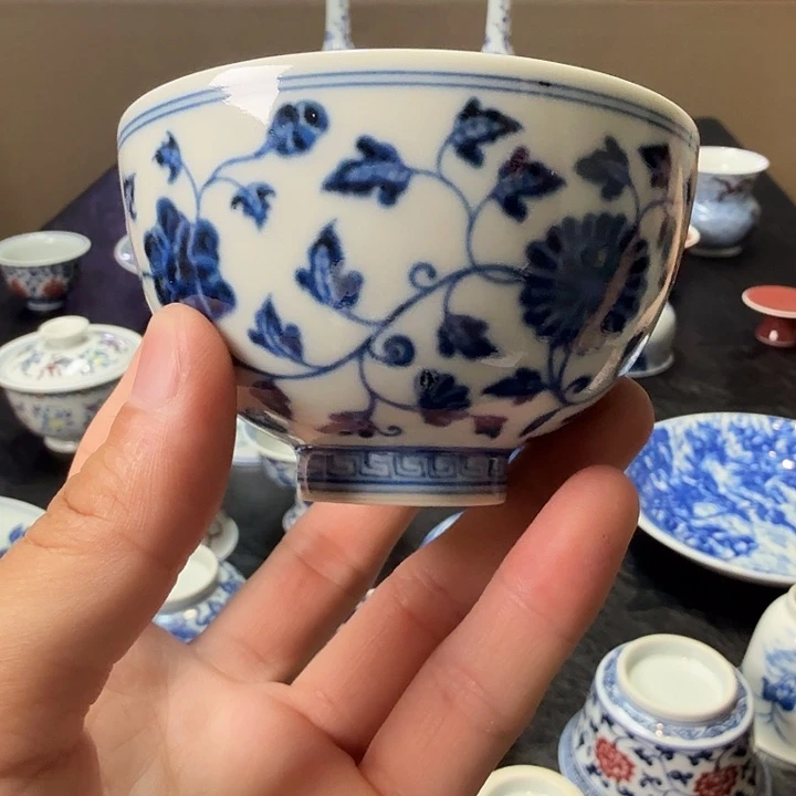 景德镇陶瓷。